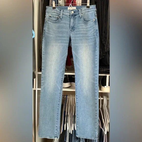 Lucky Brand Sweet Straight Jeans Mid Rise Light Wash Denim - Picture 2 of 12